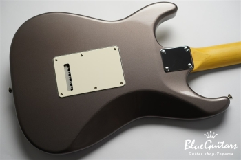 S Model / R-MH - Dolphin Gray Metallic