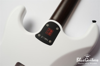 S-622CS Extraordinary Wenge Neck SSH Alder/M - Chamonix White