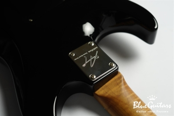 ARENA - Black Metallic #383