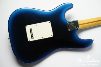 Strat Plus - Blue Pearl Burst