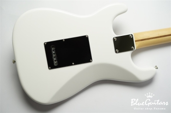 Made in Japan Junior Collection Stratocaster - Arctic White