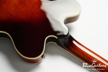 G2622 Streamliner Center Block Double-Cut with V-Stoptail - Forge Glow Maple