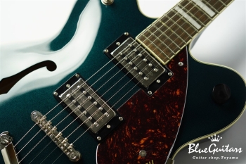 G2622 Streamliner Center Block Double-Cut with V-Stoptail - Midnight Sapphire