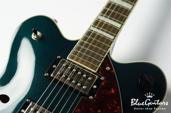 G2622 Streamliner Center Block Double-Cut with V-Stoptail - Midnight Sapphire