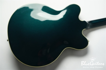 G2622 Streamliner Center Block Double-Cut with V-Stoptail - Midnight Sapphire