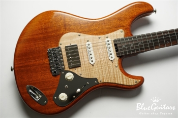 QUINTIC Rosewood Neck/Flame Maple Pickguard