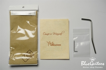 QUINTIC Rosewood Neck/Flame Maple Pickguard