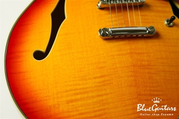 Larry Carlton H7 - Cherry Sunburst