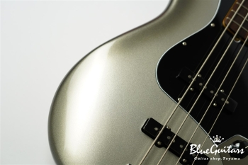 American Professional II Jazz Bass - Mercury