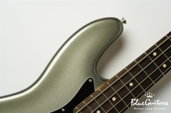 American Professional II Jazz Bass - Mercury