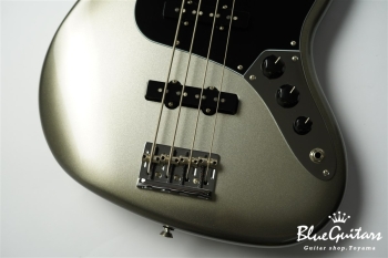 American Professional II Jazz Bass - Mercury