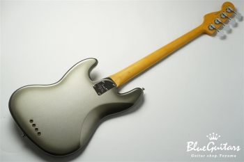 American Professional II Jazz Bass - Mercury