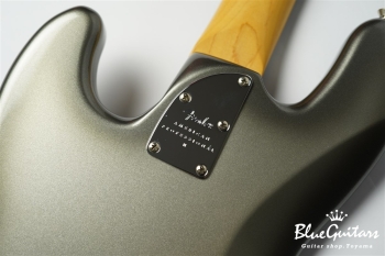 American Professional II Jazz Bass - Mercury