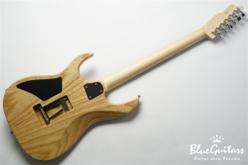 S-624LT HH - White Granite