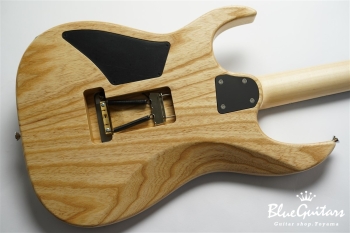 S-624LT HH - White Granite