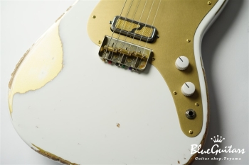 IRIS #134 - Olympic White Over Gold