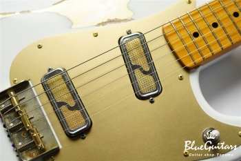 IRIS #134 - Olympic White Over Gold