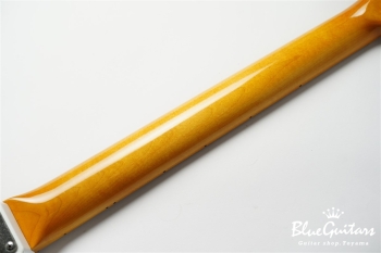 IRIS #134 - Olympic White Over Gold