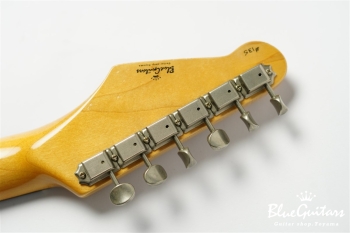 IRIS #135 - White Blonde