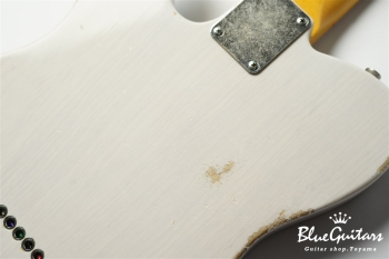 Model T. #137 Light Aged - White Blonde with Orii Blue