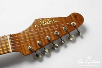 Model S. #138 Light Aged - White Blonde with Orii Blue