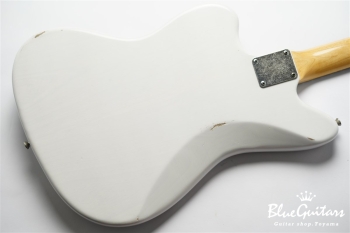 Model JM. #139 Light Aged - White Blonde with Blu 