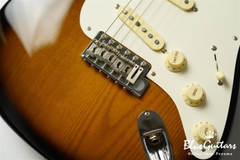 Stories Collection Eric Johnson 1954 VIRGINIA Srtatocaster - 2-Color Sunburst