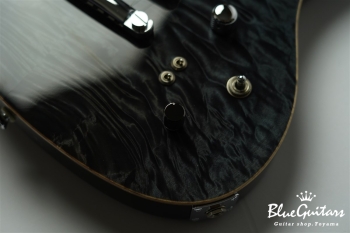BORDER CUSTOM 666 Quilted Maple Top Mahogany Back - Trans Black