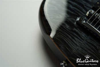 BORDER CUSTOM 666 Quilted Maple Top Mahogany Back - Trans Black