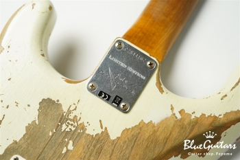 Limited 1962 Stratocaster Super Heavy Relic / Roasted Maple Neck - Aged Olympic White