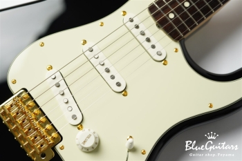 FSR MIJ Traditional 60s Stratocaster Matching Head with Gold Hardware/Black