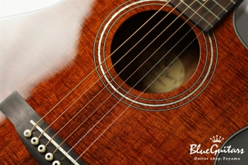 OM-260CE DELUXE BLACKWOOD - Natural