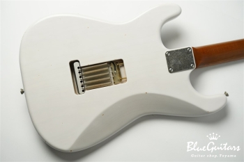 Model S. #141 Light Aged - White Blonde with Orii Blue