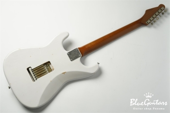 Model S. #142 Light Aged - White Blonde with Orii Blue