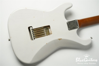 Model S. #142 Light Aged - White Blonde with Orii Blue