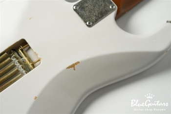 Model S. #142 Light Aged - White Blonde with Orii Blue