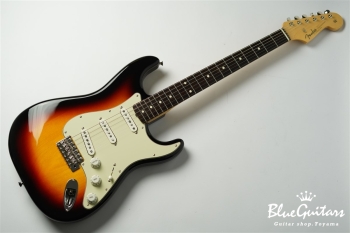 Made in Japan Traditional 60s Stratocaster - 3 Color Sunburst