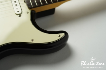 Made in Japan Traditional 60s Stratocaster - 3 Color Sunburst