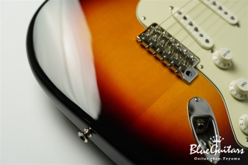Made in Japan Traditional 60s Stratocaster - 3 Color Sunburst