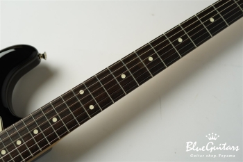 Made in Japan Traditional 60s Stratocaster - 3 Color Sunburst