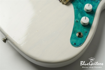 IRIS Standard #143 - White Blonde with Art Texture