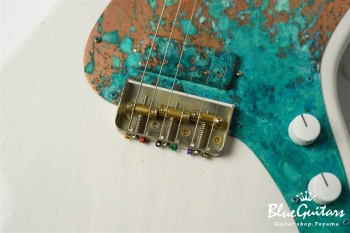 IRIS Standard #143 - White Blonde with Art Texture