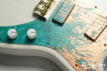 IRIS Standard #143 - White Blonde with Art Texture