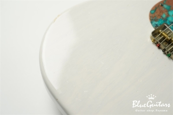 IRIS Standard #143 - White Blonde with Art Texture