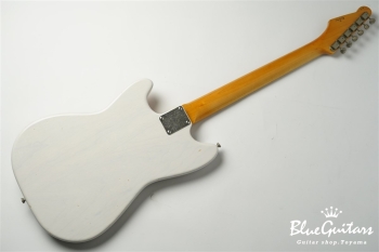 IRIS Standard #143 - White Blonde with Art Texture