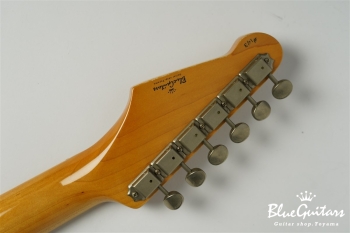 IRIS Standard #143 - White Blonde with Art Texture