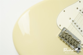 Metroline R1 Classic  - Olympic White