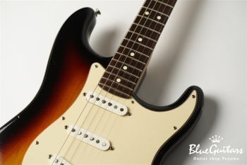 Highway One Stratocaster - 3-Color Sunburst