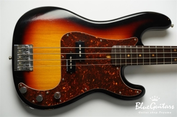 P-BASS Style - 3-Tone Sunburst