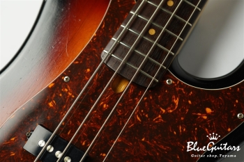 P-BASS Style - 3-Tone Sunburst